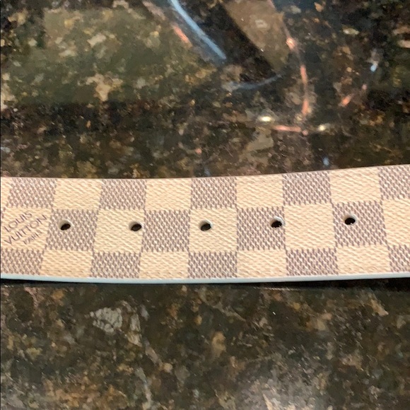 Louis Vuitton Initiales Damier Belt - Picture 5 of 16